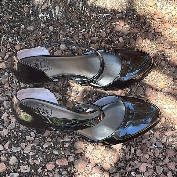 Life Stride Paige Strappy Heels Pumps Black Size 8.5 - Picture 4 of 7